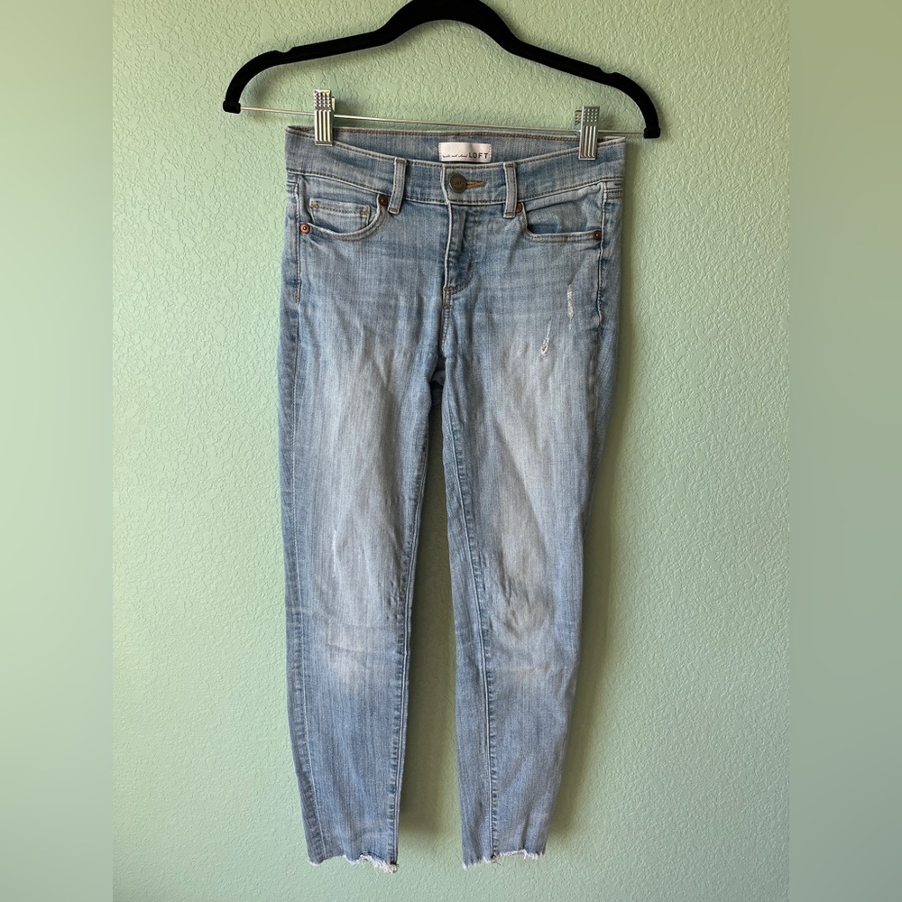 Light Blue Women's Loft Cropped Jeans